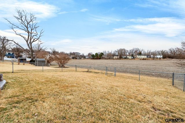 5201 Galloway Street, Omaha, NE 68157