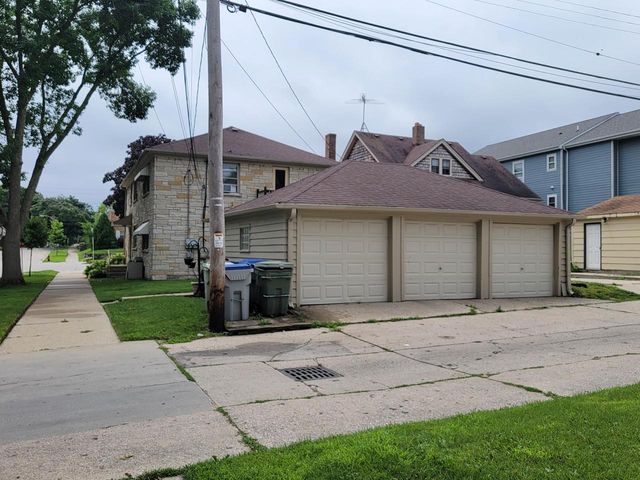 4900 W Oklahoma AVENUE, Milwaukee, WI 53219