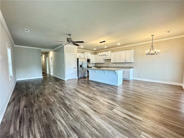 837 NE Heights Lane, Bentonville, AR 72712