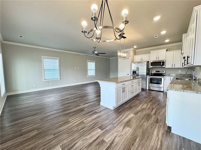 837 NE Heights Lane, Bentonville, AR 72712