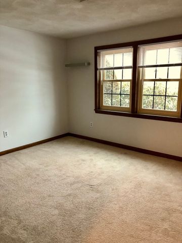 98 Apache Way 98, Tewksbury, MA 01876