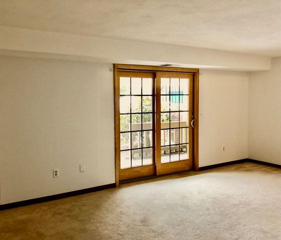 98 Apache Way 98, Tewksbury, MA 01876