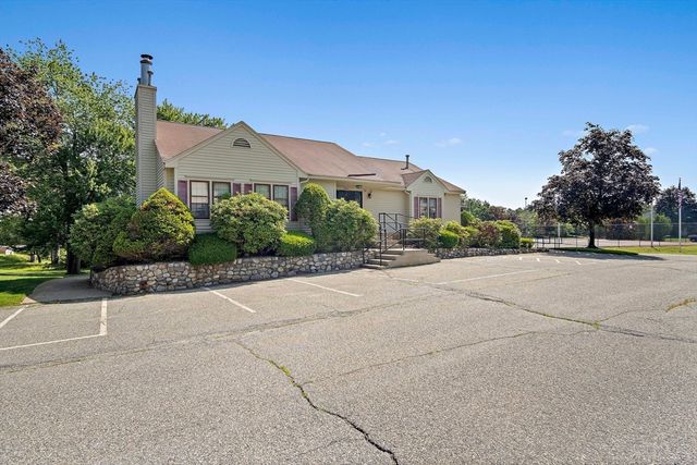 98 Apache Way 98, Tewksbury, MA 01876