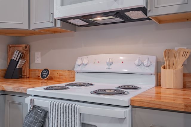 3481 Normandy Rd, Normandy, TN 37360