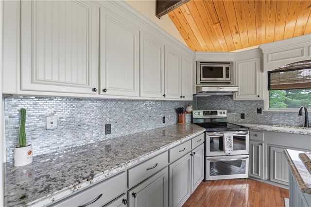 8060 Cedar Drive, Rogers, AR 72756