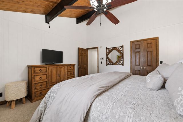 8060 Cedar Drive, Rogers, AR 72756