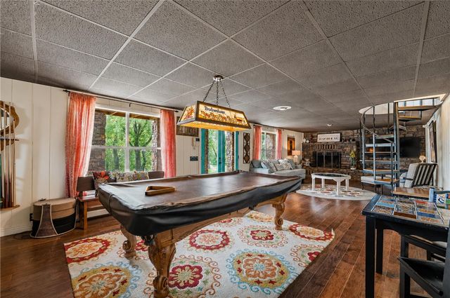 8060 Cedar Drive, Rogers, AR 72756