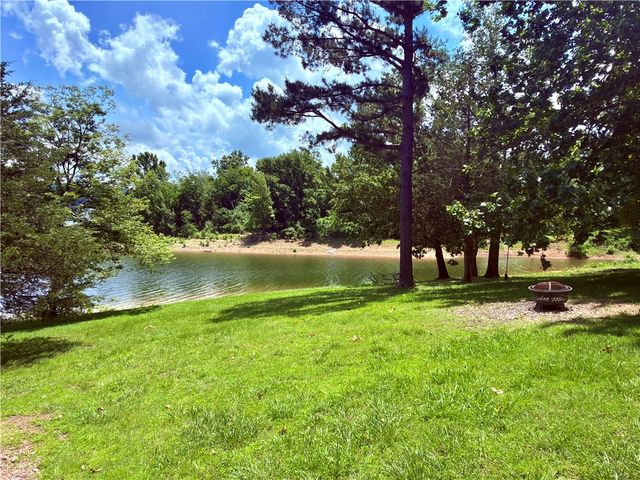 8060 Cedar Drive, Rogers, AR 72756