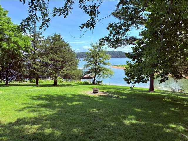 8060 Cedar Drive, Rogers, AR 72756