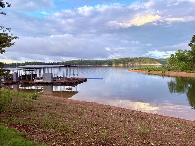 8060 Cedar Drive, Rogers, AR 72756
