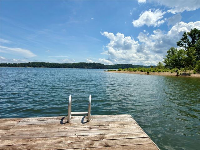 8060 Cedar Drive, Rogers, AR 72756