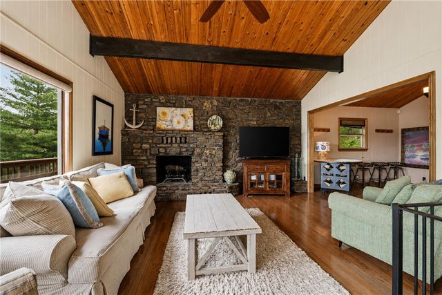 8060 Cedar Drive, Rogers, AR 72756