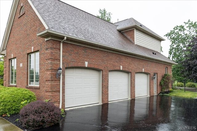 187 South Rockingham, Amherst, NY 14228