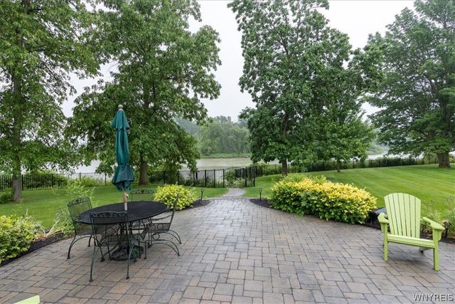 187 South Rockingham, Amherst, NY 14228