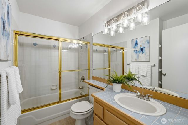 4832 165th Place SW, Edmonds, WA 98026