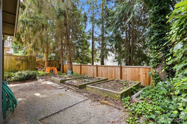 4832 165th Place SW, Edmonds, WA 98026