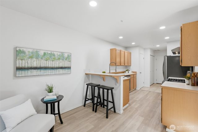 4832 165th Place SW, Edmonds, WA 98026