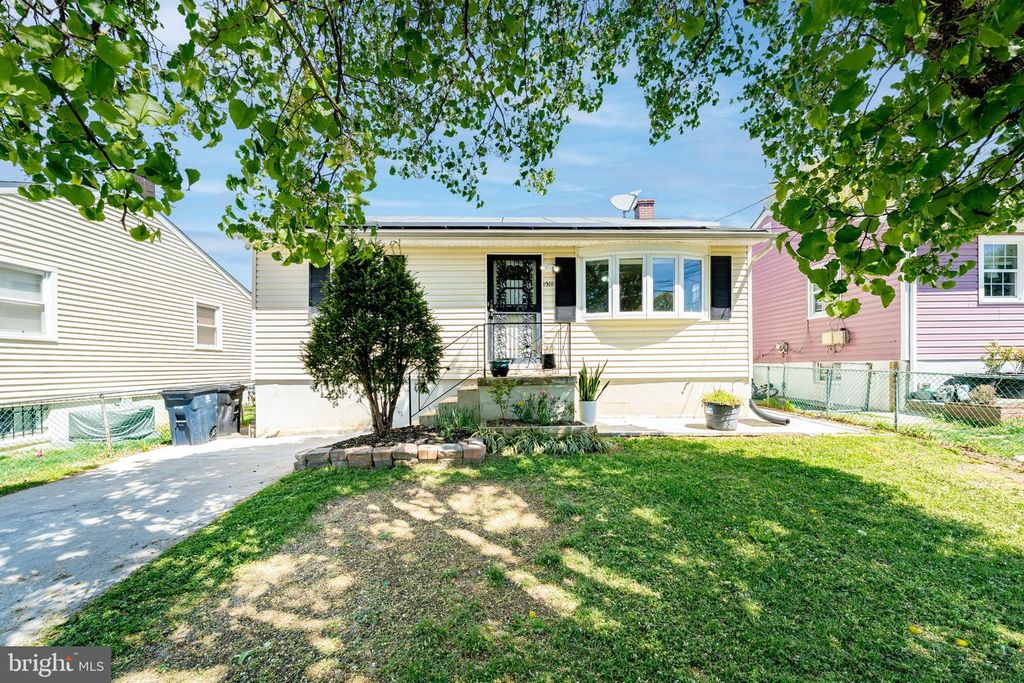 1511 WARREN AVE, Landover, MD 20785