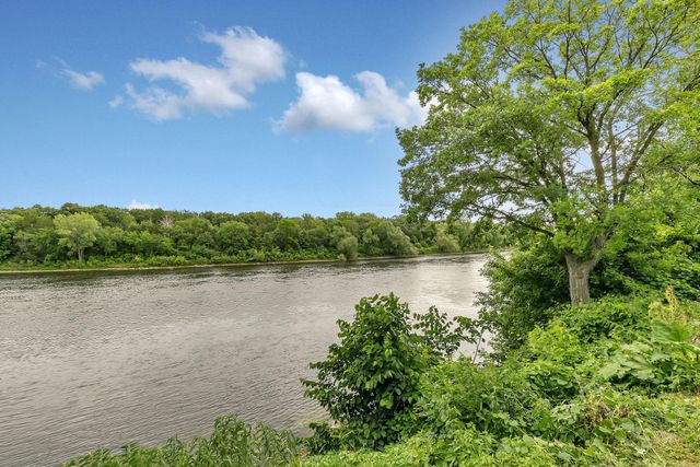 705 W River Street, Monticello, MN 55362