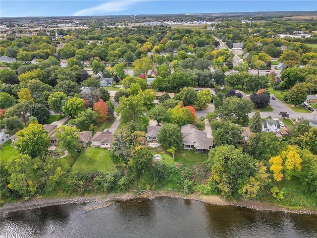 705 W River Street, Monticello, MN 55362
