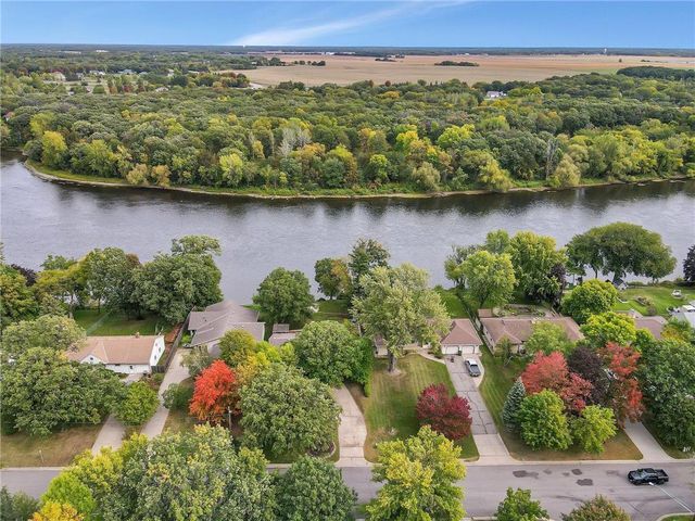 705 W River Street, Monticello, MN 55362