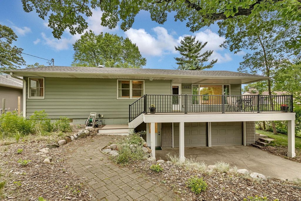 705 W River Street, Monticello, MN 55362
