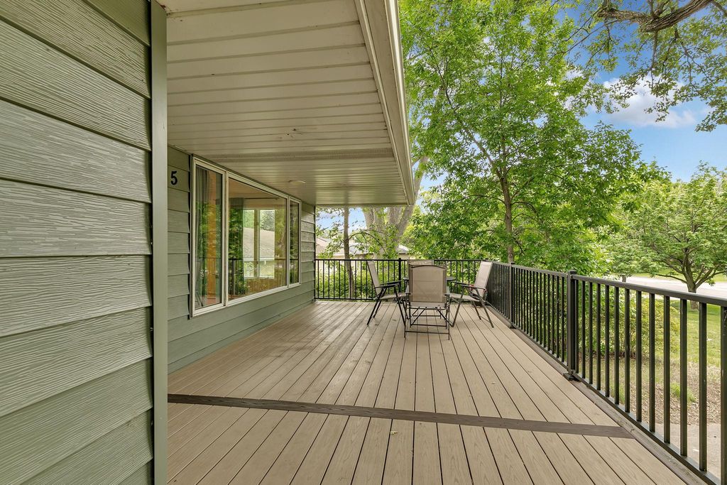 705 W River Street, Monticello, MN 55362 — photo 2