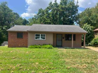 2235 CHARJEAN ST, Memphis, TN 38114