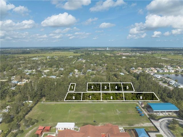 6075 6th Street, Vero Beach, FL 32968