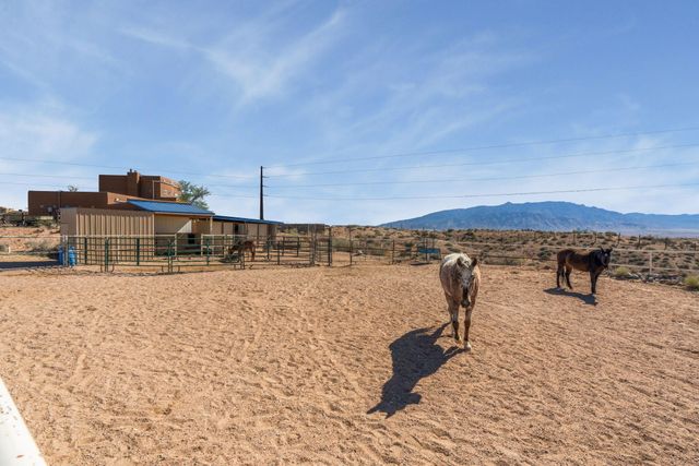 1460 Nez Perce Loop NE, Rio Rancho, NM 87144