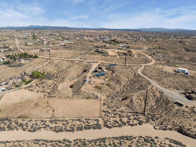 1460 Nez Perce Loop NE, Rio Rancho, NM 87144