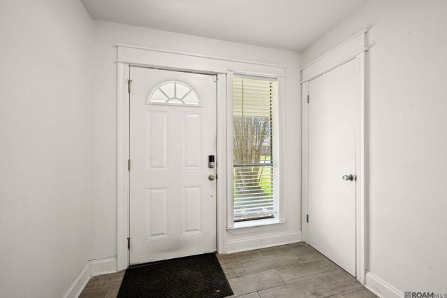 9715 Hardwood Dr, Baton Rouge, LA 70818