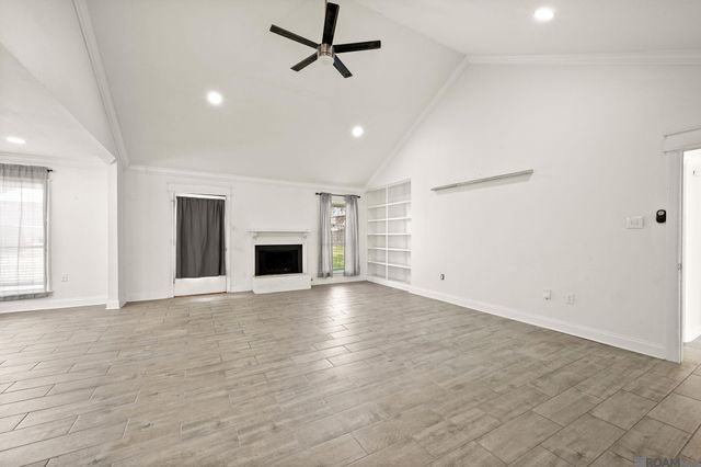 9715 Hardwood Dr, Baton Rouge, LA 70818