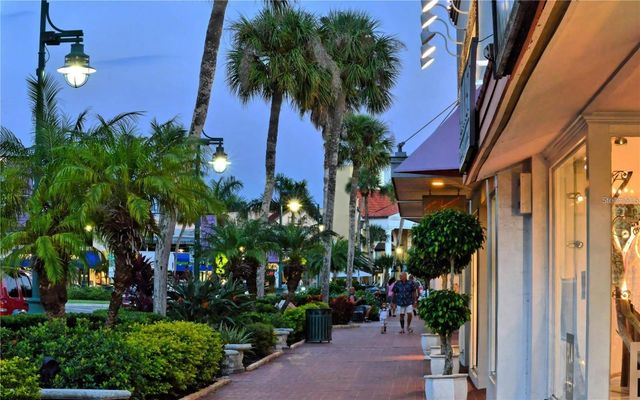 71 TWIN SHORES BOULEVARD, Longboat Key, FL 34228