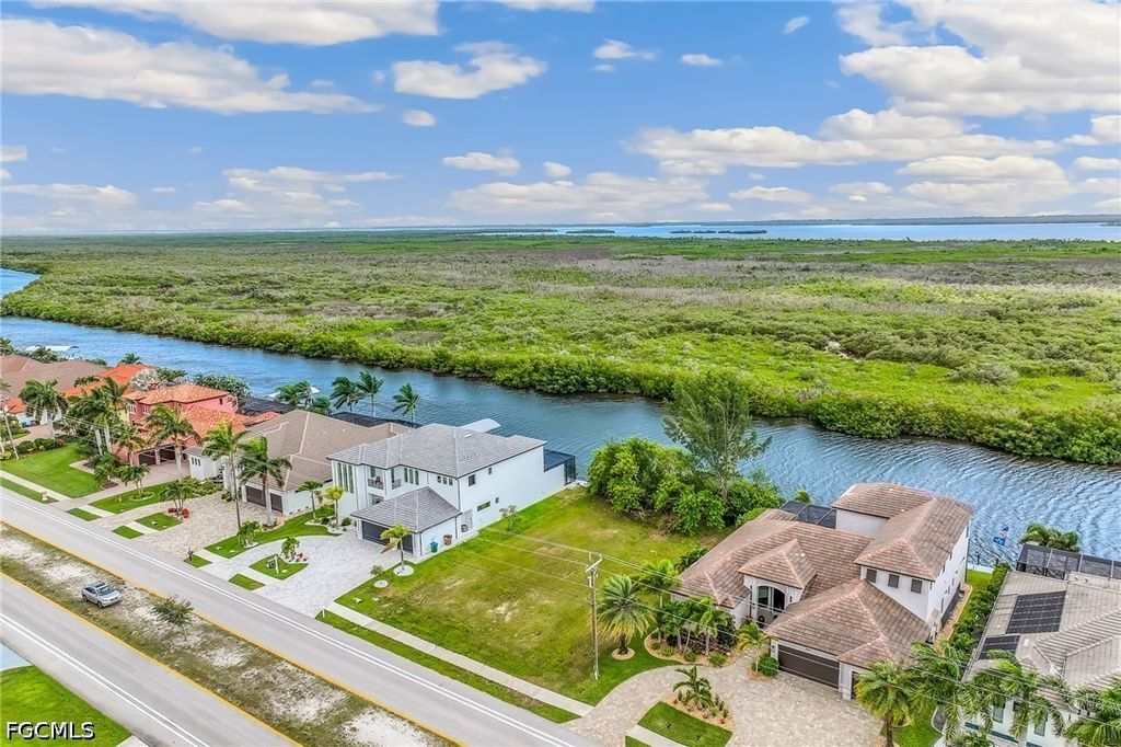 3508 Surfside BLVD, Cape Coral, FL 33914
