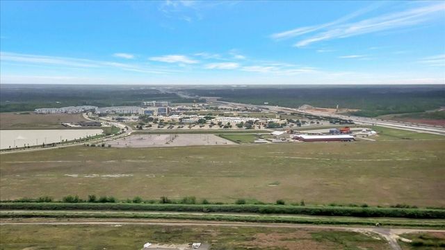 13310 Suntail Court, Texas City, TX 77568