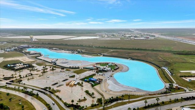 13310 Suntail Court, Texas City, TX 77568