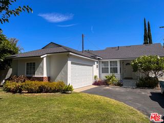 19917 Stagg Street, Winnetka, CA 91306
