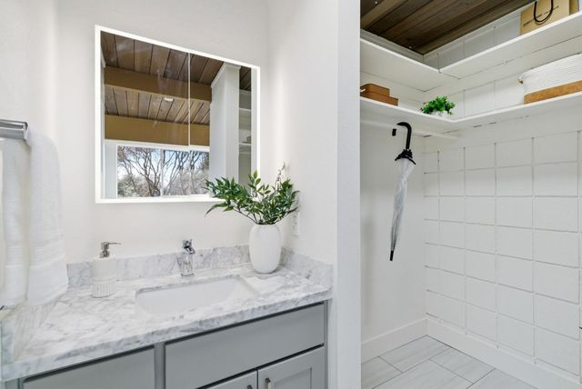 3329 Benton Street, Santa Clara, CA 95051