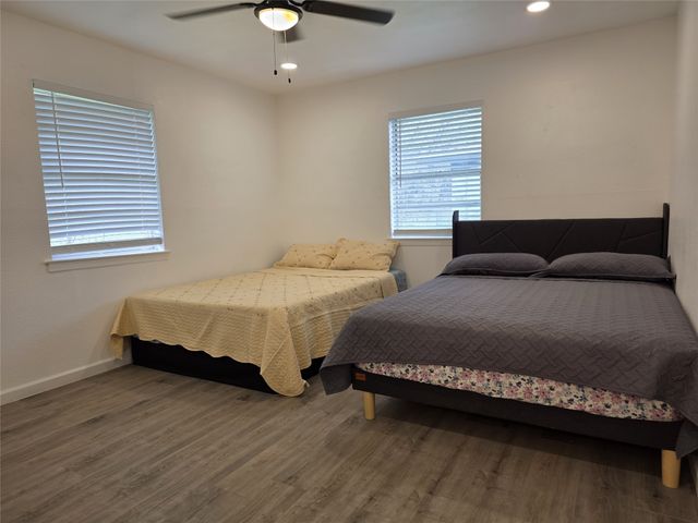 853 Broadway Avenue B, Euless, TX 76040