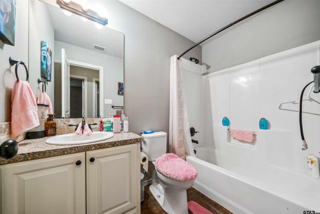 414 Tara Ln., Troup, TX 75789