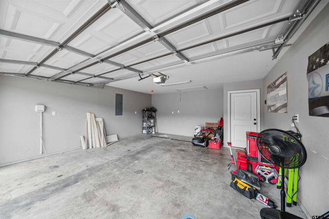 414 Tara Ln., Troup, TX 75789