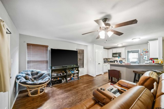 414 Tara Ln., Troup, TX 75789