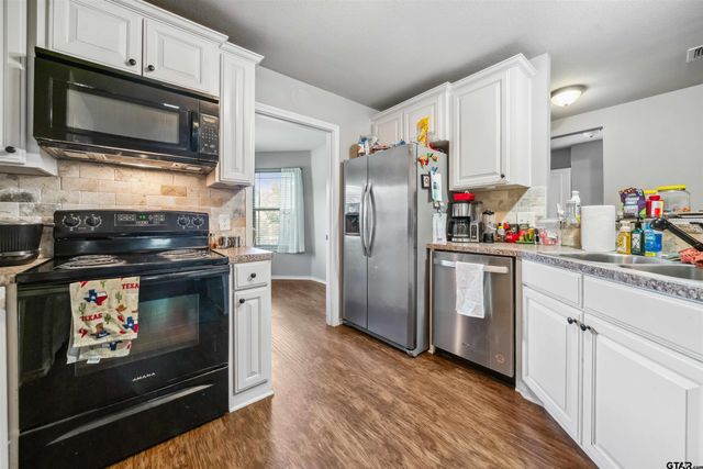 414 Tara Ln., Troup, TX 75789