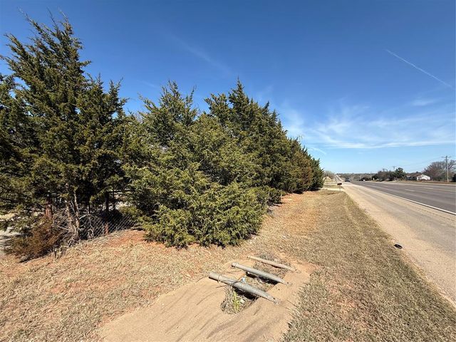 7618 E 6th Avenue, Stillwater, OK 74074