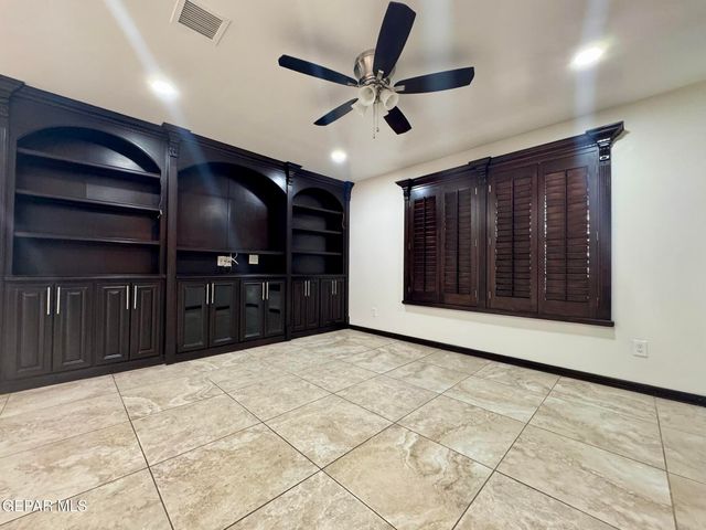 142 CLAIREMONT Road, El Paso, TX 79912