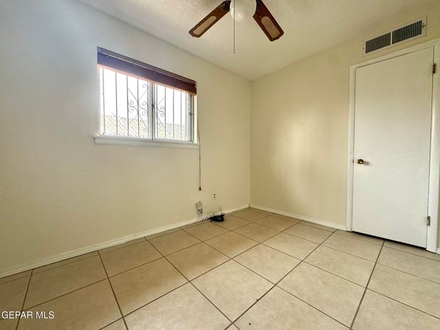 142 CLAIREMONT Road, El Paso, TX 79912