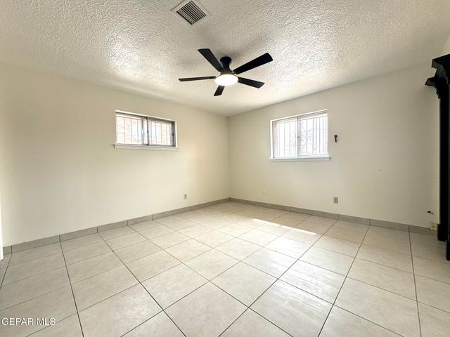 142 CLAIREMONT Road, El Paso, TX 79912