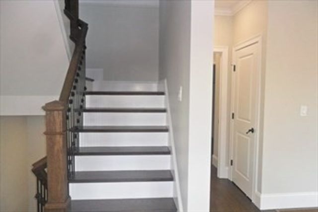 87 East Main Street 87, Hopkinton, MA 01748
