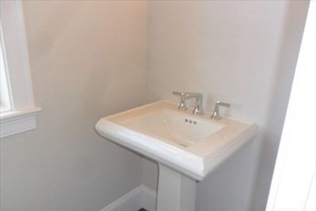 87 East Main Street 87, Hopkinton, MA 01748